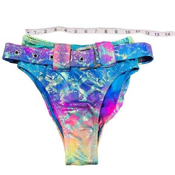 Roma Rainbow Snake Print Underboob & Buckle Rave Set - Picture 10 of 11